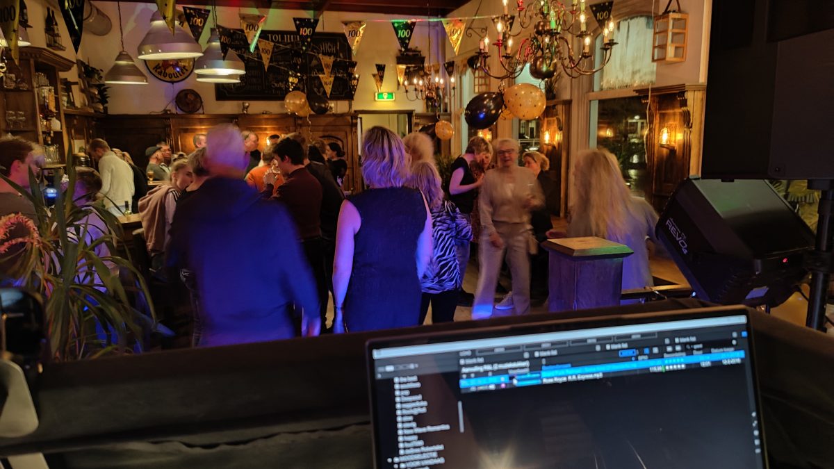 Feestje Joure DJ Arnold